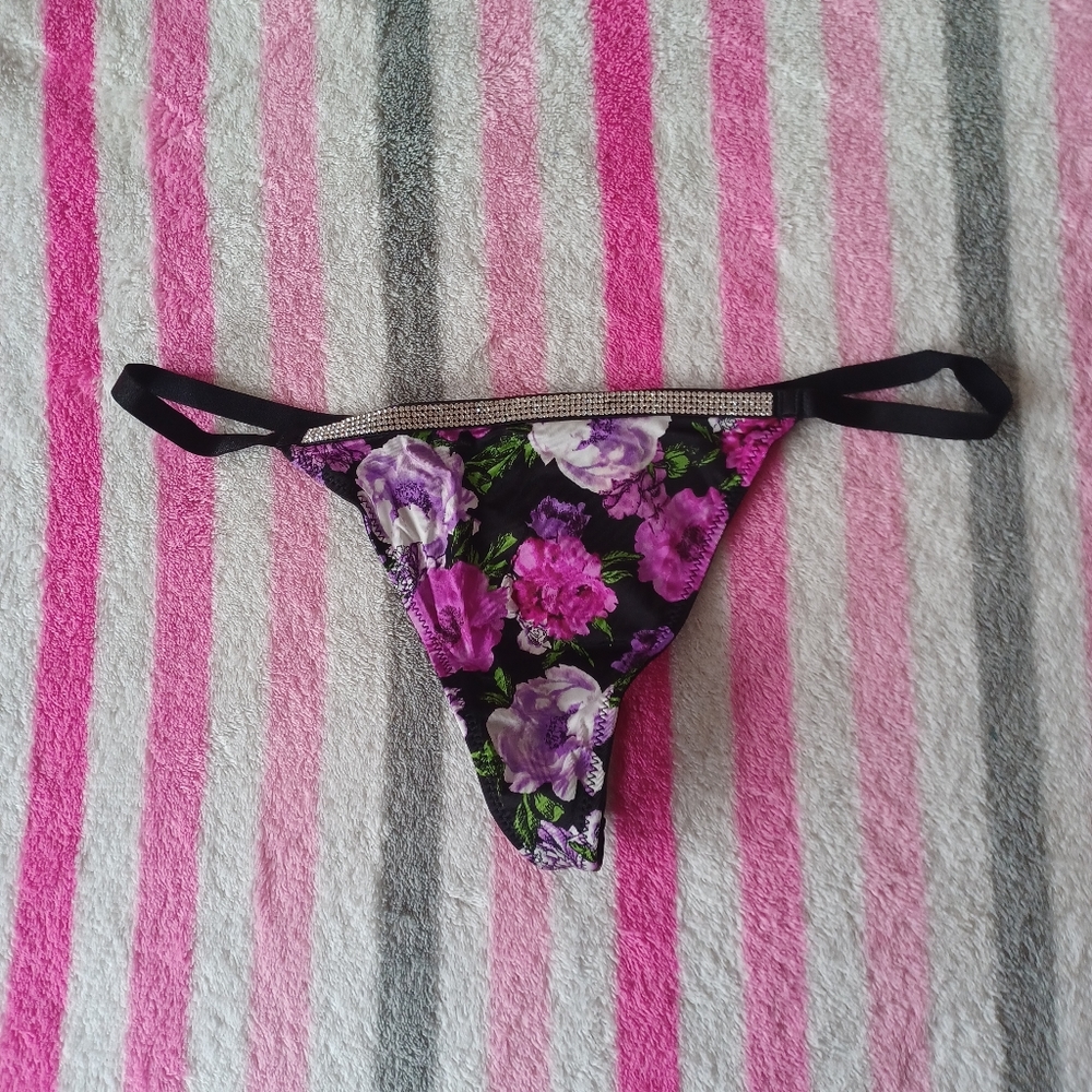 Victoria secret Bombshell Shine V-string Panty